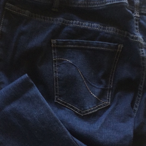 Lane Bryant, skinny jeans - Picture 3 of 3